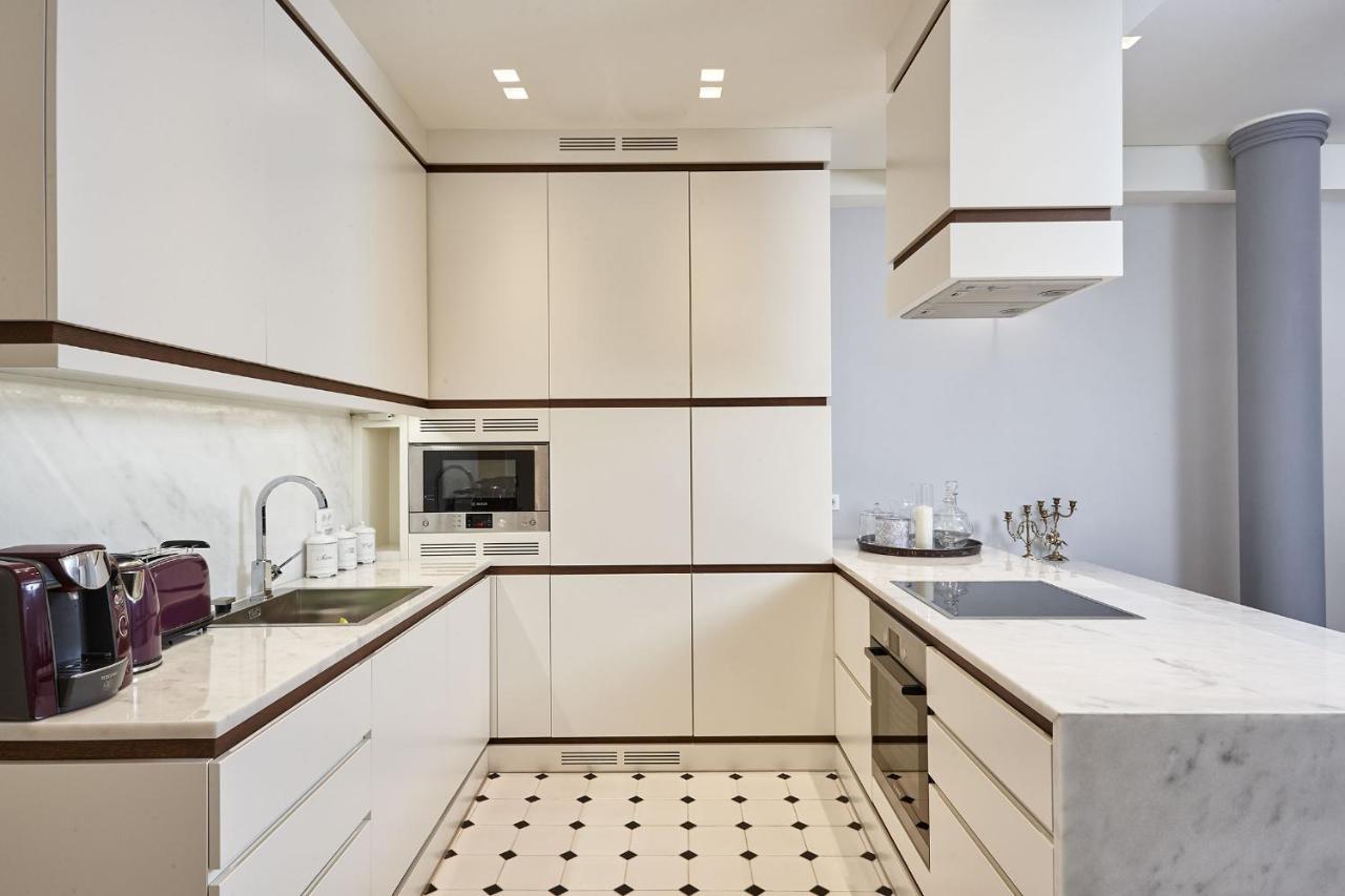 Kolonaki Square Elegant Apartment Атина Екстериор снимка