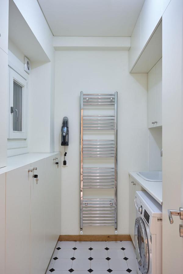 Kolonaki Square Elegant Apartment Атина Екстериор снимка