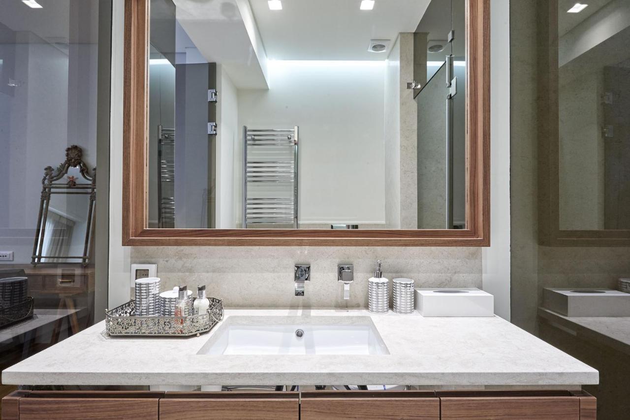 Kolonaki Square Elegant Apartment Атина Екстериор снимка
